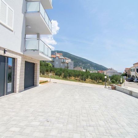 Apartments Sara 4 볼 외부 사진