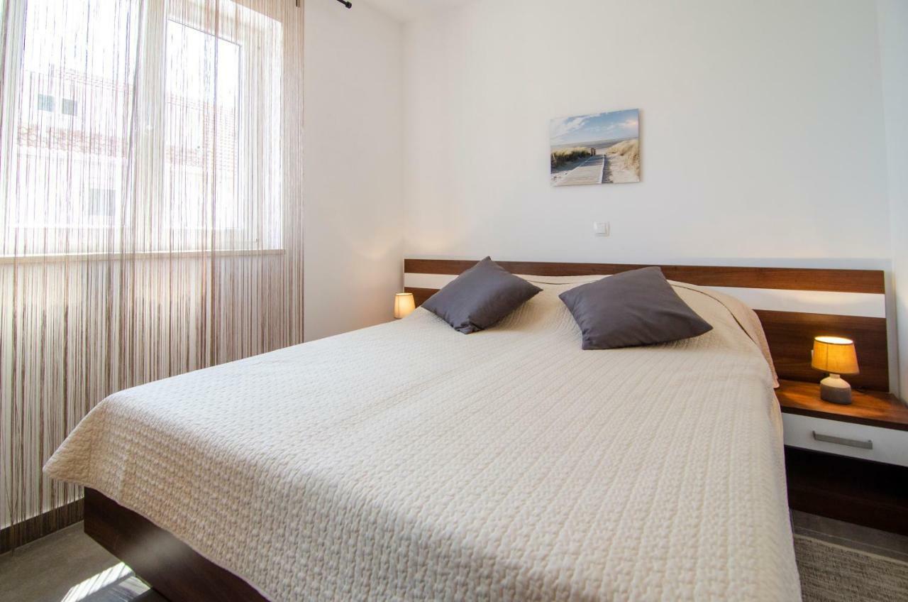 Apartments Sara 4 볼 외부 사진