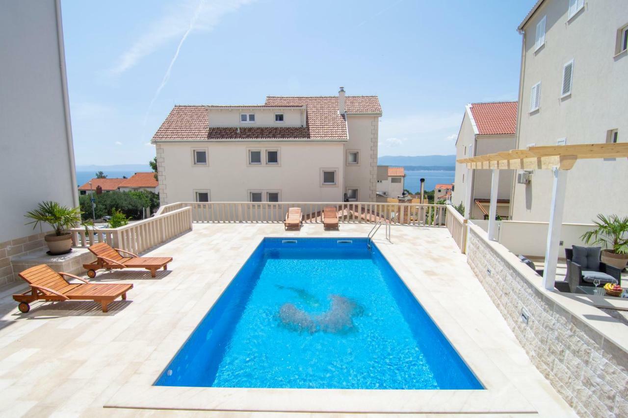 Apartments Sara 4 볼 외부 사진