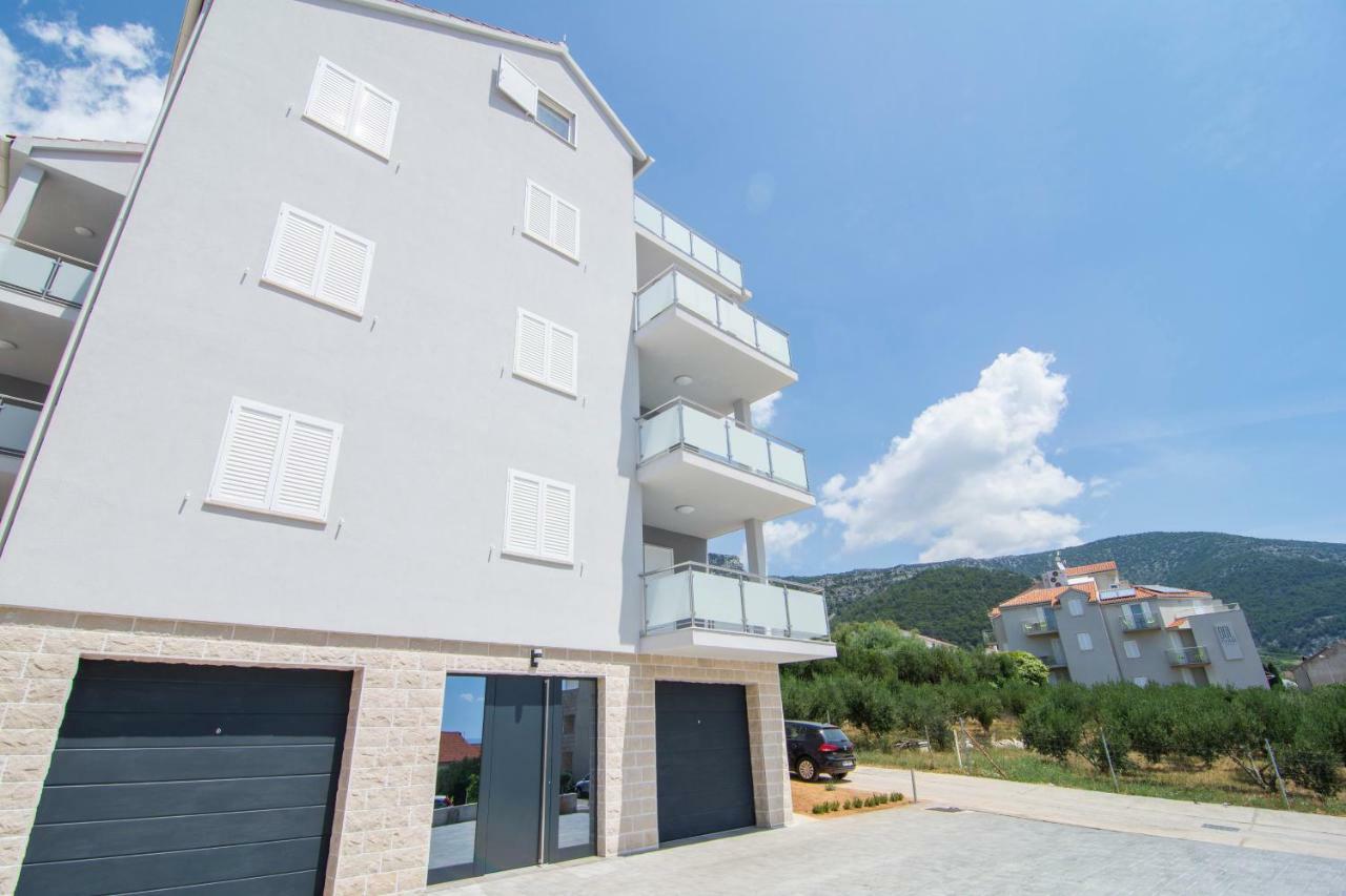 Apartments Sara 4 볼 외부 사진
